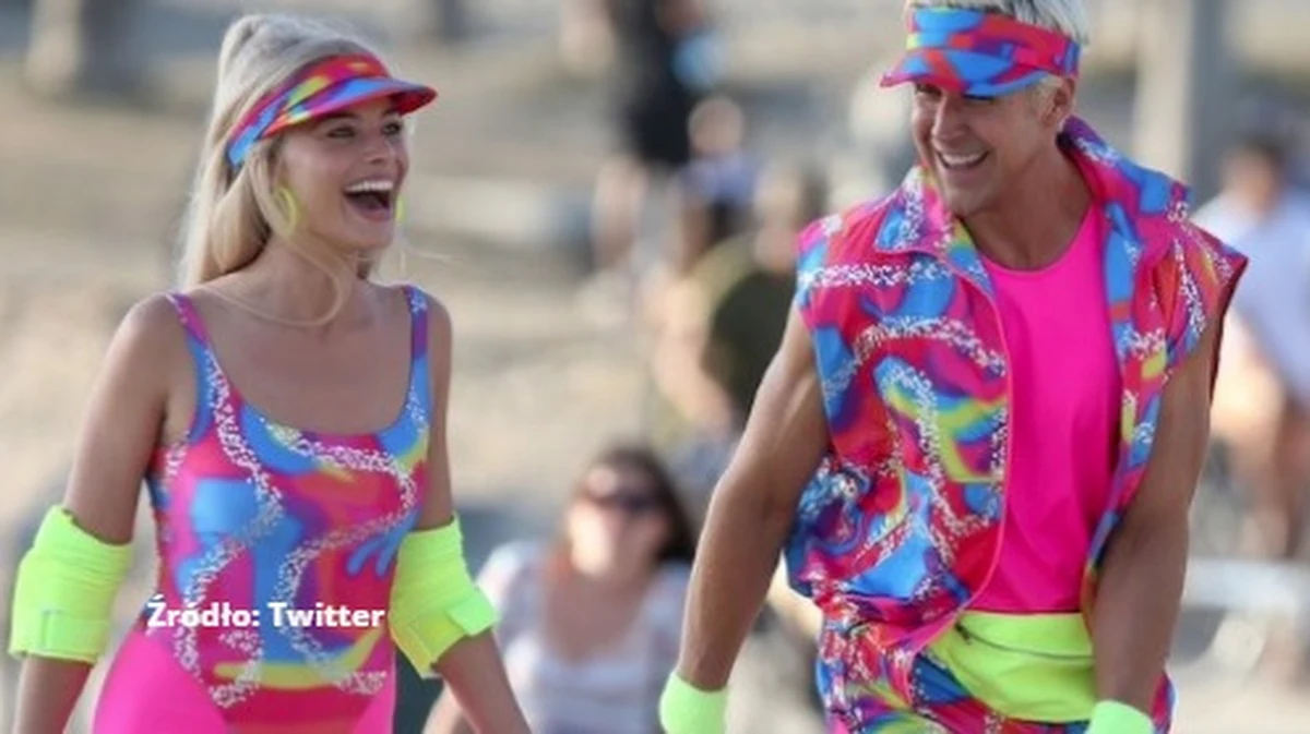 W sieci pojawiły się kolejne zdjęcia z planu wyczekiwanej produkcji "Barbie". W rolach głównych występują Margot Robbie i Ryan Gosling. 