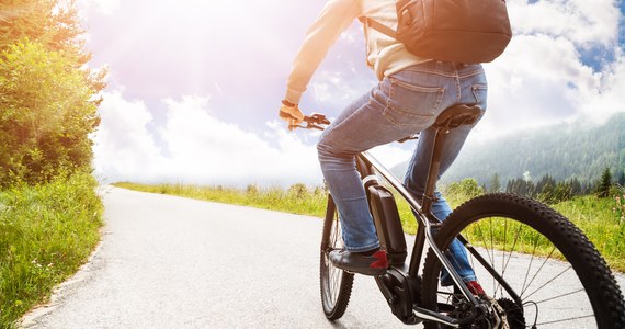 Polskie Stowarzyszenie Rowerowe opublikowało raport na temat rynku rowerów elektrycznych w Polsce. Badanie pokazuje, że ponad połowa ankietowanych sądzi, że e-rowery mogą sprawdzić się lepiej niż tradycyjne jako środek codziennej komunikacji w mieście.