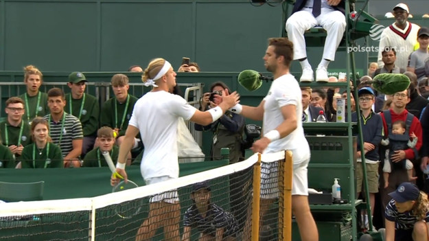 Skrót meczu Jiri Vesely - Alejandro Davidovich Fokina w drugiej rundzie Wimbledonu 2022.

Wszystkie mecze Wimbledonu zobaczysz na sportowych kanałach Polsatu i na platformie Polsat Box Go. 
Skróty i najciekawsze zagrania z turnieju obejrzysz w Interii Sport.

KLIKNIJ TUTAJ I ZOBACZ SKRÓTY ORAZ NAJCIEKAWSZE MOMENTY WIMBLEDONU 2022.

Obserwuj Interię Sport i kibicuj Polakom!
