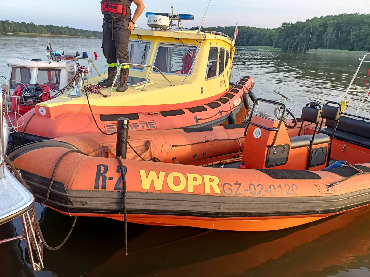 W jednym z iławskich portów doszło do pożaru jachtu. Jeszcze przed przybyciem strażaków ogień udało się ugasić ratownikom Wodnego Ochotniczego Pogotowia Ratunkowego. Wiadomo, że przyczyną pojawienia się ognia była nieszczelna butla gazowa.