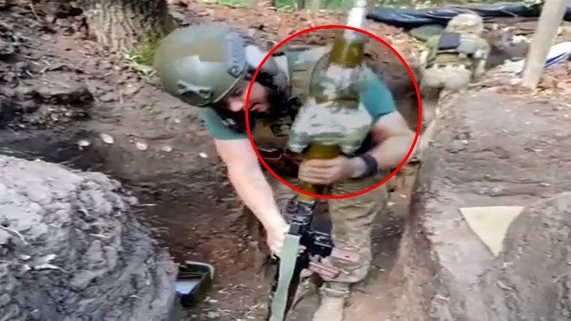 Kolejny dzień wojny w Ukrainie i kolejna garść filmów, na których sami żołnierze pokazują, jak świetnie radzą sobie z pacyfikacją rosyjskiego agresora.