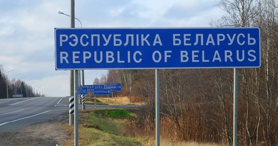 ​Białoruś od 1 lipca wprowadza ruch bezwizowy dla obywateli Polski - poinformował Państwowy Komitet Graniczny Białorusi. Ma on obowiązywać do 31 grudnia.