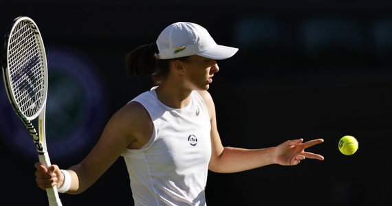 W sobotnie popołudnie w trzeciej rundzie Wimbledonu swoje mecze rozegrają Iga Świątek i Magdalena Fręch. Po godzinie 16.00 liderka rankingu tenisistek na korcie numer 1 zagra z Francuzką Alize Cornet, a Fręch na korcie numer 2 z Rumunką Simoną Halep.