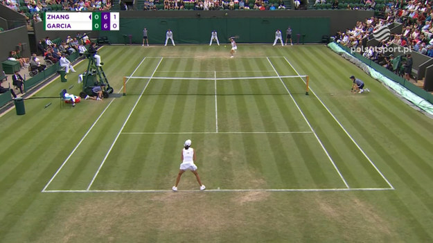 Skrót meczu Shuai Zhang - Caroline Garcia 0:2 (6:7, 6:7) w trzeciej rundzie Wimbledonu.

Wszystkie mecze Wimbledonu zobaczysz na sportowych kanałach Polsatu i na platformie Polsat Box Go. 
Skróty i najciekawsze zagrania z turnieju obejrzysz w Interii Sport.

KLIKNIJ TUTAJ I ZOBACZ SKRÓTY ORAZ NAJCIEKAWSZE MOMENTY WIMBLEDONU 2022.

Obserwuj Interię Sport i kibicuj Polakom!
