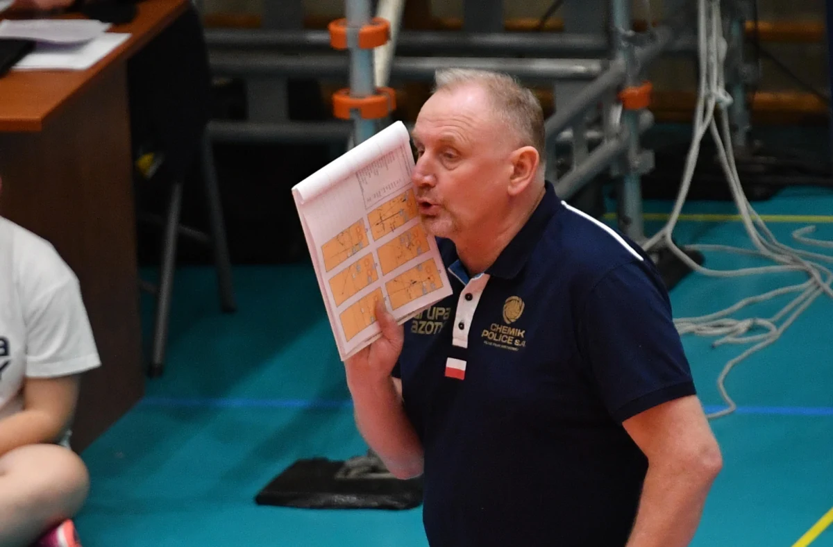 Były selekcjoner reprezentacji Polski siatkarek Jacek Nawrocki został trenerem siatkarzy ekipy Cerrad Enea Czarni Radom.