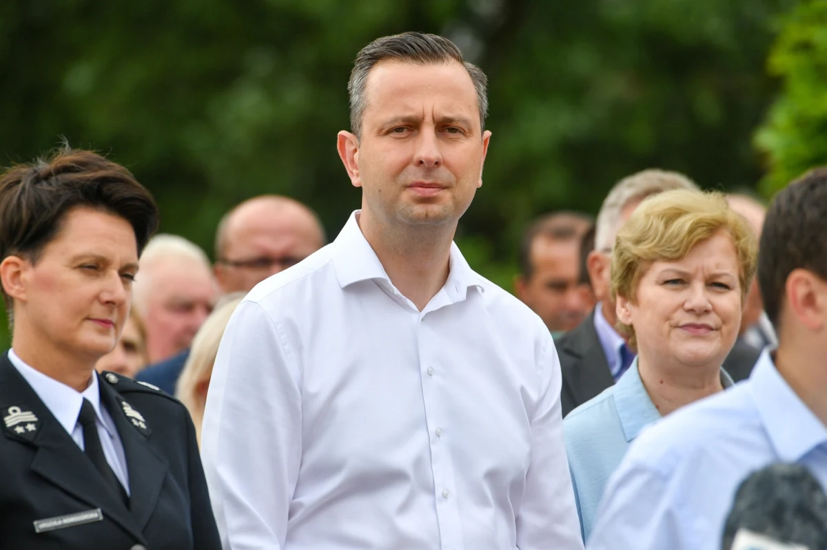 "Niska inflacja, więcej inwestycji, tania energia i tańsza żywność" – to cztery najważniejsze cele w planie PSL-Koalicji Polskiej, o którym mówił prezes ludowców Władysław Kosiniak-Kamysz w Pałecznicy w woj. małopolskim. Podkreślił, że jego formacja polityczna jest gotowa do rządzenia.