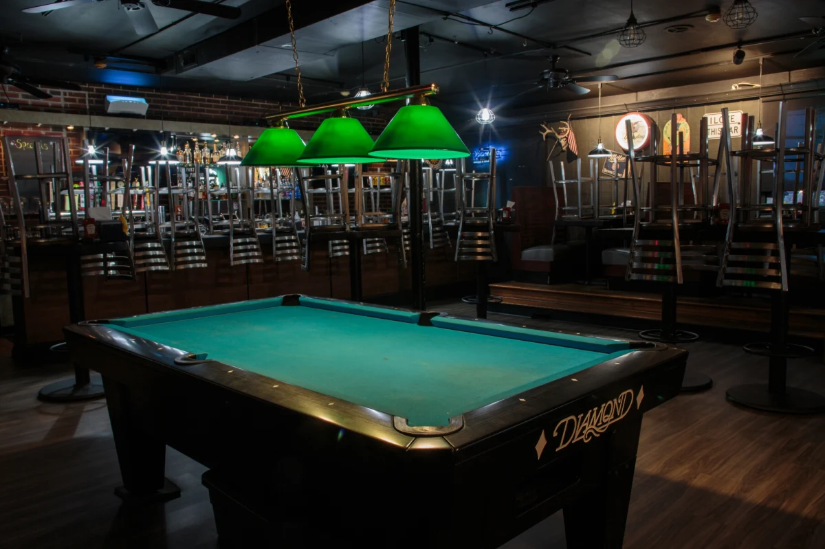 Niepokojący trend – w Anglii i Walii znikają puby. Z troską donoszą o tym dzisiejsze media na Wyspach. Jak jaka jest skala tego zjawiska? 