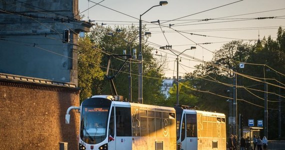 4 lipca 2022 roku minęło dokładnie 125 lat od wyruszenia w pierwszą trasę tramwaju elektrycznego w Szczecinie. Wcześniej, od 1879 roku, po mieście kursowały tramwaje konne. 