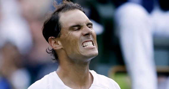 Bez większych problemów Rafael Nadal awansował do ćwierćfinału wielkoszlemowego Wimbledonu. Rozstawiony z numerem drugim hiszpański tenisista wygrał w poniedziałek z Holendrem Boticem van de Zandschulpem 6:4, 6:2, 7:6 (8-6).