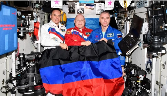 Rosja świętuje w kosmosie. Flagi separatystów na Międzynarodowej Stacji Kosmicznej