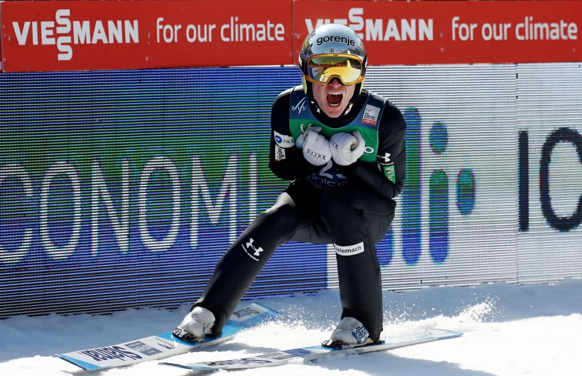 Międzynarodowa Federacja Narciarstwa i Snowboardu (FIS) postanowiła na wtorkowym posiedzeniu podwyższyć o dziesięć procent premie dla sportowców uczestniczących w sezonie 2022/23 w zawodach pod jej egidą.