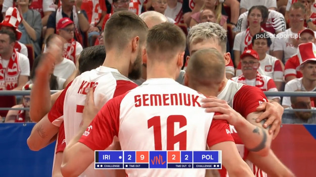 Skrót meczu Ligi Narodów siatkarzy 2022 Polska – Iran 2:3 (25:21, 23:25, 22:25, 27:25, 7:15). Turniej w Gdańsku.