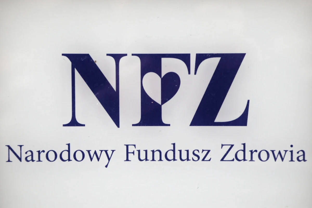 Ponad 10 mld zł zostało w budżecie NFZ – tak wynika ze sprawozdania funduszu za 2021 r., do którego dotarł "Dziennik Gazeta Prawna". Płatnik zeszły rok zakończył z rekordowo wysoką kwotą na plusie. Głównym powodem jest brak wykorzystanych pieniędzy na leczenie – pisze środowy "DGP".