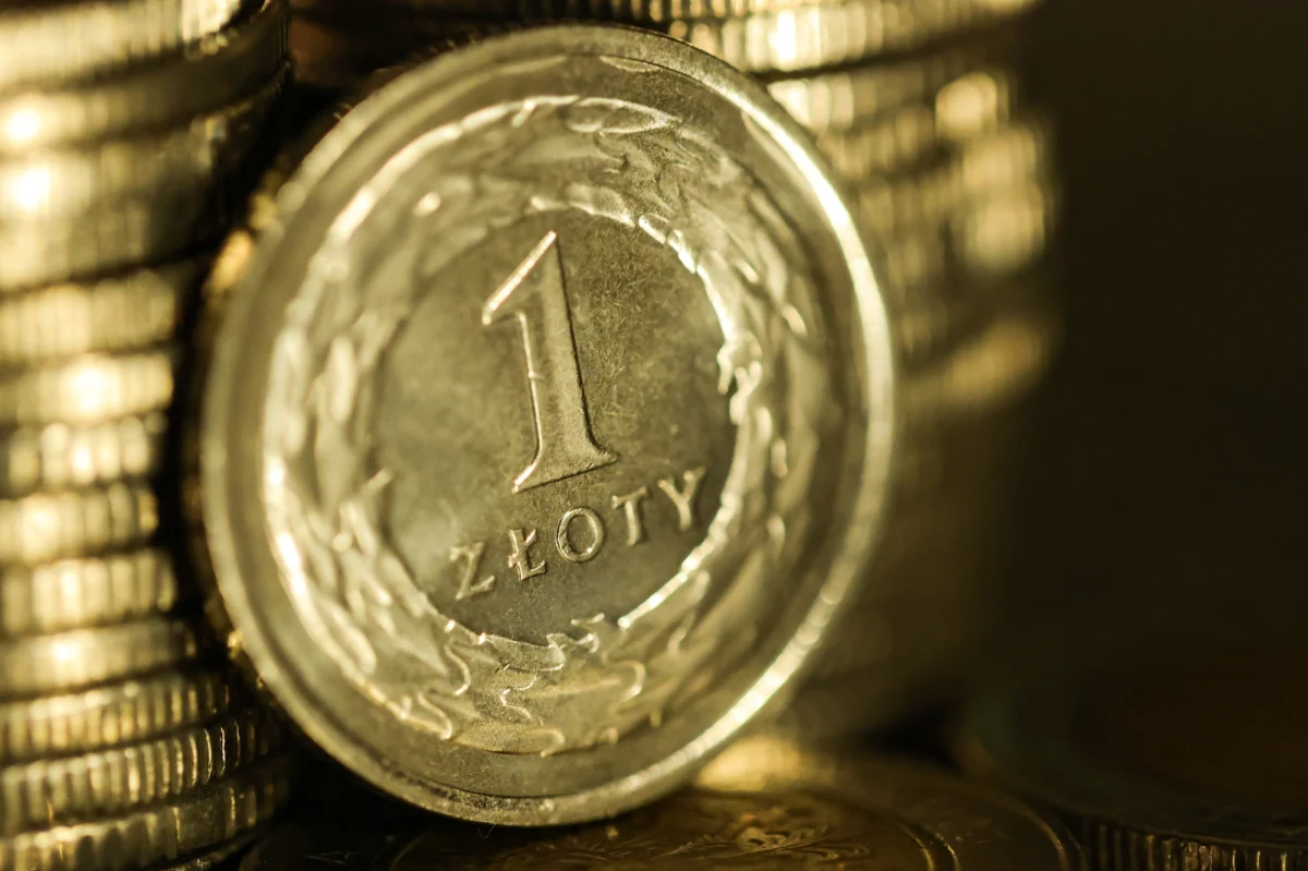 Rada Polityki Pieniężnej na dzisiejszym posiedzeniu podniesie stopy procentowe o 75 pkt. bazowych - tak przynajmniej ocenia większość analityków. Jednocześnie - ich zdaniem - zbliżamy się do momentu, w którym RPP zakończy podnoszenie stóp.