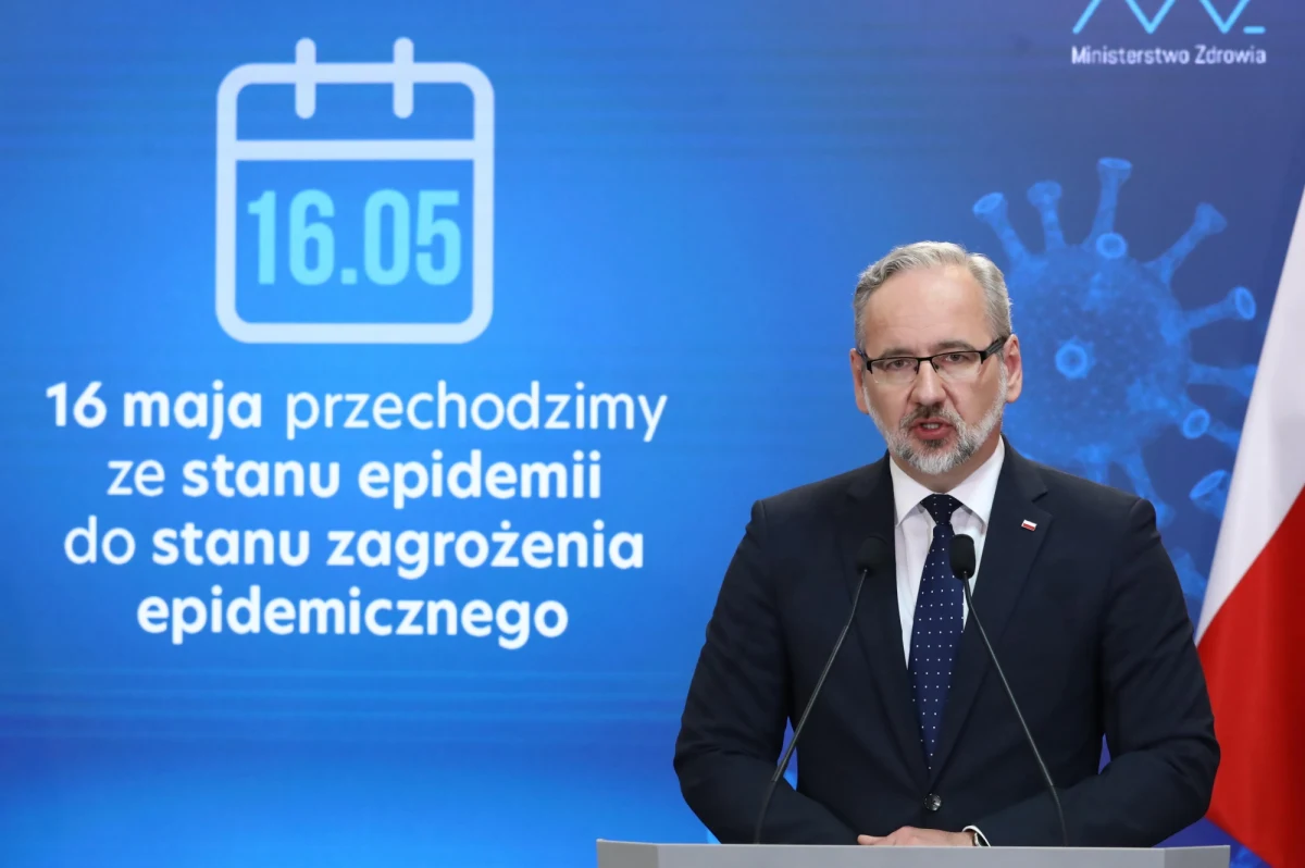 Ciężar monitorowania przechodzi z dziennej liczby zakażeń koronawirusem na sytuację w szpitalach. Dopóki nie będziemy mieli pewnego progu hospitalizacji związanego z covidem – ok. 5 tys. – to nie będziemy wracali np. do masowego testowania – powiedział minister zdrowia Adam Niedzielski.