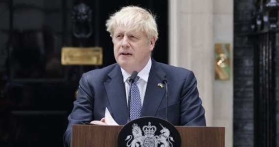 "Jest oczywiste, że powinien być nowy lider Partii Konserwatywnej i nowy premier" - powiedział w specjalnym oświadczeniu premier Wielkiej Brytanii Boris Johnson, informując o swojej rezygnacji w związku z kryzysem rządowym w tym państwie. "Pozostanę na stanowisku do czasu wyboru następcy" - zaznaczył.