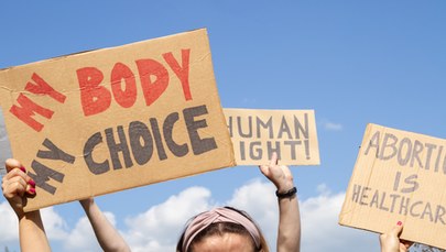 PE chce wpisania aborcji do Karty Praw Podstawowych