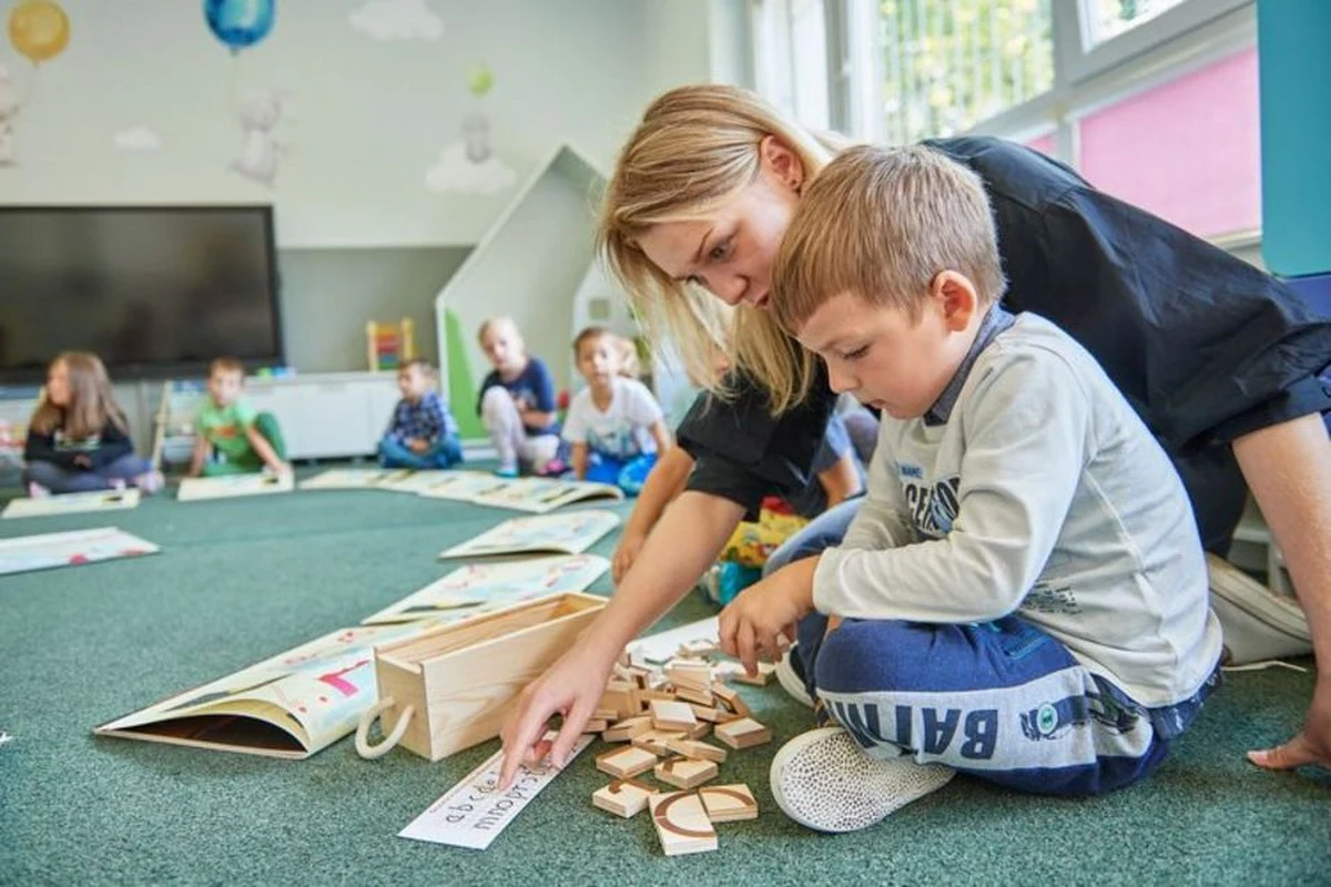 Na pomoc najmłodszym mieszkańcom miasta, w tym uchodźcom z Ukrainy, Łódź przeznaczy 40 milionów złotych. Pieniądze zostaną przekazane przed UNICEF. Pierwsze działania na rzecz integracji dzieci polskich i ukraińskich mają wkrótce ruszyć.