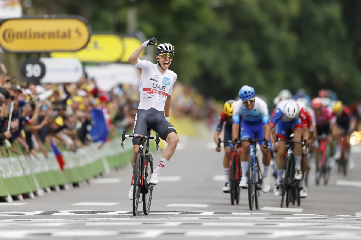 Tadej Pogacar z grupy UAE Team Emirates wygrał szósty etap Tour de France i zsotał nowym liderem. Słoweniec to dwukrotny triumfator tego wyścigu.