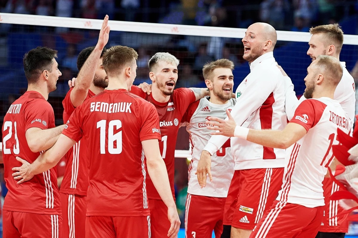 Reprezentacja Polski siatkarzy zrehabilitowała się po porażce z Iranem i w drugim meczu ostatniego turnieju Ligi Narodów w Gdańsku pokonała Chiny 3:0 (26:24, 25:16, 25:18). Zwycięstwo pozwoliło biało-czerwonym awansować na pierwsze miejsce w tabeli.