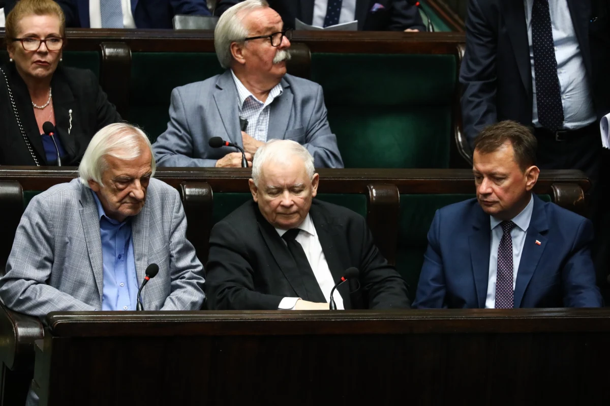 Gdyby w najbliższą niedzielę odbywały się wybory parlamentarne, to udział w głosowaniu wzięłoby 52,3 proc. respondentów – wynika z analizy wyborców przygotowanej przez United Surveys dla RMF FM i Dziennika Gazety Prawnej. Prawo i Sprawiedliwość utrzymuje pozycję lidera z 10-punktową przewagą nad przeciwnikami.