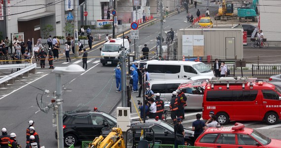 Były premier Japonii Shinzo Abe został postrzelony podczas wygłaszania przemówienia w mieście Nara na zachodzie kraju – informuje Reuters, powołując się na publicznego nadawcę NHK. Trwa walka o życie polityka. Napastnik został zatrzymany. 