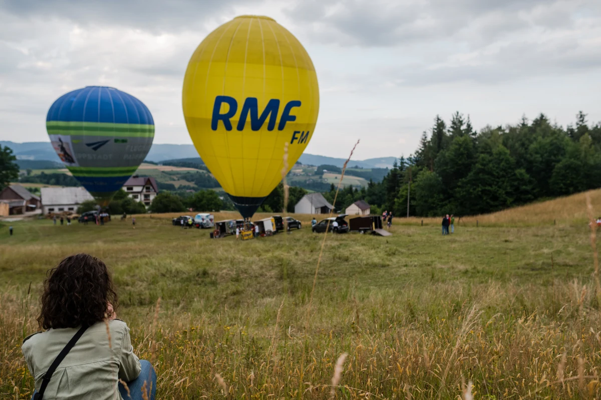 Do 10 lipca trwa Małopolski Festiwal Balonowy. Do walki o Puchar Marszałka Województwa Małopolskiego, który jest główną nagrodą pierwszej edycji "Odlotowej Małopolski", zgłosiło się aż 12 pilotów wraz z załogami. Balony w najbliższych dniach można obserwować na niebie w okolicach Nowego Sącza, Limanowej i w Pieninach.