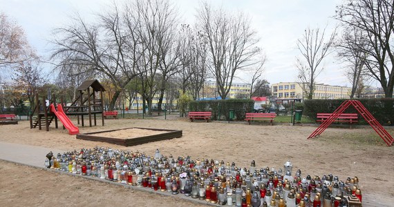 Po niespełna 2 latach śledztwa do Sądu Rejonowego w Koninie skierowano akt oskarżenia wobec policjanta, który w listopadzie 2019 roku zabił 21-latka strzałem w plecy. Do tragicznego zdarzenia doszło w trakcie próby wylegitymowania przez patrol policji dwóch młodych mężczyzn.