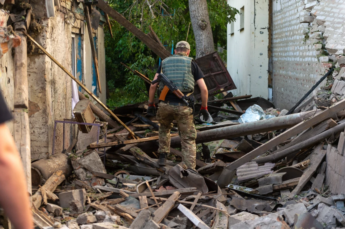 Deputowany do rady miejskiej Moskwy Aleksiej Gorinow został skazany na siedem lat kolonii karnej za to, że powiedział, iż w Ukrainie trwa wojna. Oskarżono go o "szerzenie fałszywych informacji" o armii rosyjskiej. 