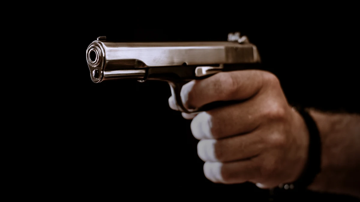 Zatrzymanie Władimira Barsukowa (właściwie Kumarina - Barsukow to nazwisko panieńskie matki, które używał) w sierpniu 2007 roku było jednym z najgłośniejszych wydarzeń w Rosji. Petersburski portal informacyjny fontanka.ru przekazał wówczas, że "według wstępnych ustaleń został zatrzymany pod zarzutem udziału w usiłowaniu zabójstwa Siergieja Wasiljewa, który kierował zakładem naftowo-gazowniczym w dawnej stolicy Rosji".