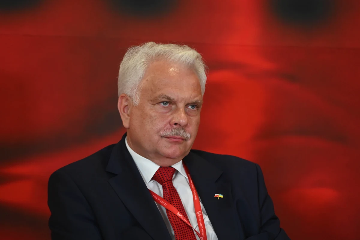 Minionej doby badania potwierdziły 1264 zakażenia koronawirusem, w tym 183 ponowne. Zmarły 4 osoby z Covid-19 – poinformowano na stronach rządowych. "W ciągu ostatnich kilkunastu dni obserwujemy dość duży wzrost zachorowań" - poinformował wiceminister zdrowia Waldemar Kraska.