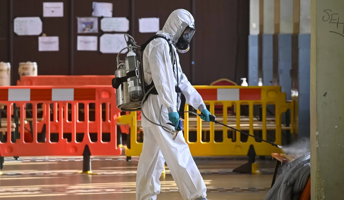 1840 nowych zakażeń koronawirusem zarejestrowano w Czechach w ciągu ostatniej doby - to najwięcej od końca kwietnia, kiedy w kraju słabła wiosenna fala infekcji. Pozytywny wynik dała co trzecia badana próbka. 