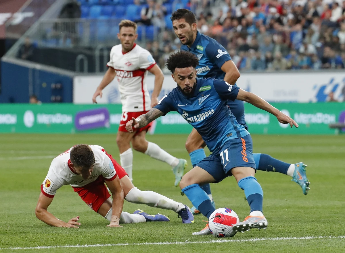 Maciej Rybus zadebiutował w oficjalnym meczu Spartaka Moskwa. Jego zespół przegrał w Sankt Petersburgu z Zenitem 0-4 w starciu o Superpuchar Rosji. 