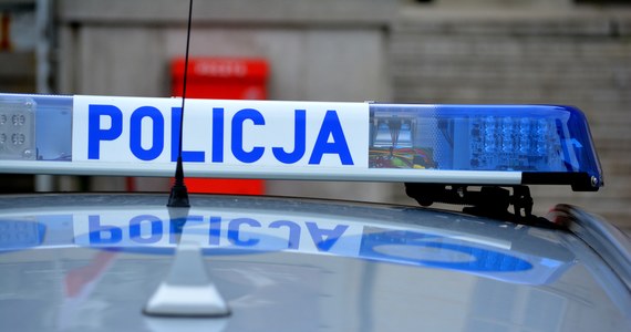​Na drodze nr 25 między Człuchowem a Rzeczenicą doszło do zderzenia samochodu osobowego z busem. Poszkodowanych zostały 10 osób, w tym 4 dzieci. 