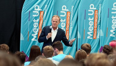 Tusk proponuje czterodniowy tydzień pracy. Co na to inni politycy? 