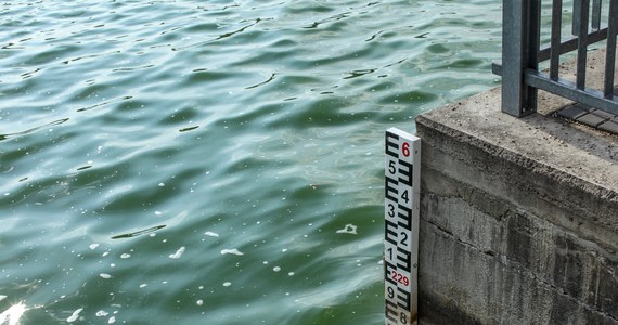 Ostrzeżenie hydrologiczne pierwszego stopnia przed gwałtownymi wzrostami stanów wody IMGW wydał w niedzielę dla Zalewu Szczecińskiego.