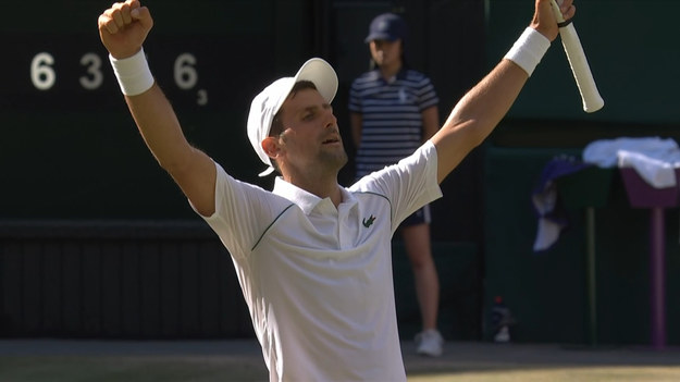 Novak Djoković siódmy raz wygrał Wimbledon! W finale pokonał Nicka Kyrgiosa 4:6, 6:3, 6:4, 7:6. To 21. wielkoszlemowy tytuł Serba. W historii, więcej od niego, ale tylko o jeden, ma Rafael Nadal.


Wszystkie mecze Wimbledonu zobaczysz na sportowych kanałach Polsatu i na platformie Polsat Box Go. 
Skróty i najciekawsze zagrania z turnieju obejrzysz w Interii Sport.

KLIKNIJ TUTAJ I ZOBACZ SKRÓTY ORAZ NAJCIEKAWSZE MOMENTY WIMBLEDONU 2022.

Obserwuj Interię Sport i bądź na bieżąco!