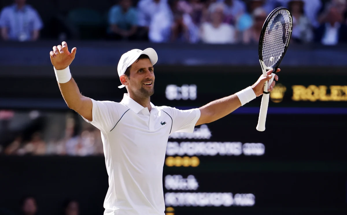 Najwyżej rozstawiony Novak Djokovic wygrał Wimbledon, pokonując w finale Australijczyka Nicka Kyrgiosa 4:6, 6:3, 6:4, 7:6 (7-3). To 21. tytuł wielkoszlemowy serbskiego tenisisty. Więcej - 22 - ma jedynie Hiszpan Rafael Nadal.