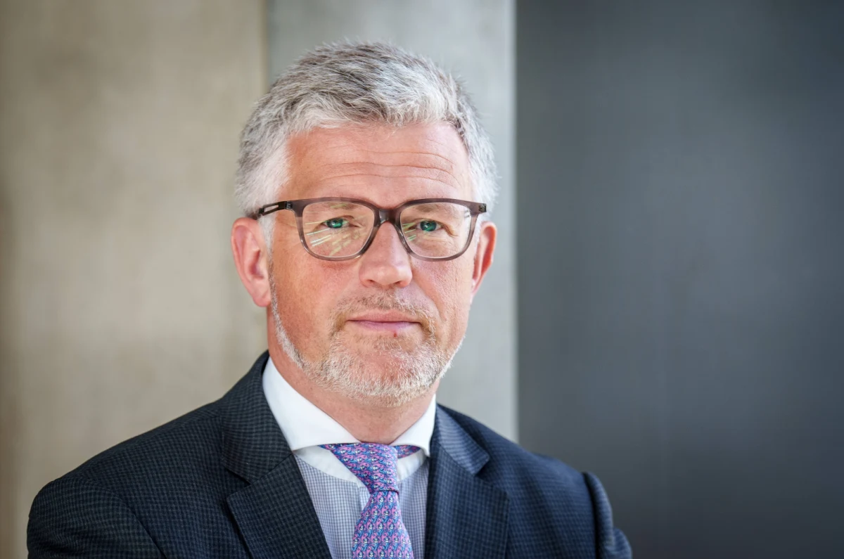 Ustępujący ambasador Ukrainy w Niemczech Andrij Melnyk napisał na Twitterze, że nie można wbijać klina między naród polski i ukraiński. Wpis zilustrował wspólnym zdjęciem prezydentów Andrzeja Dudy i Wołodymyra Zełenskiego.