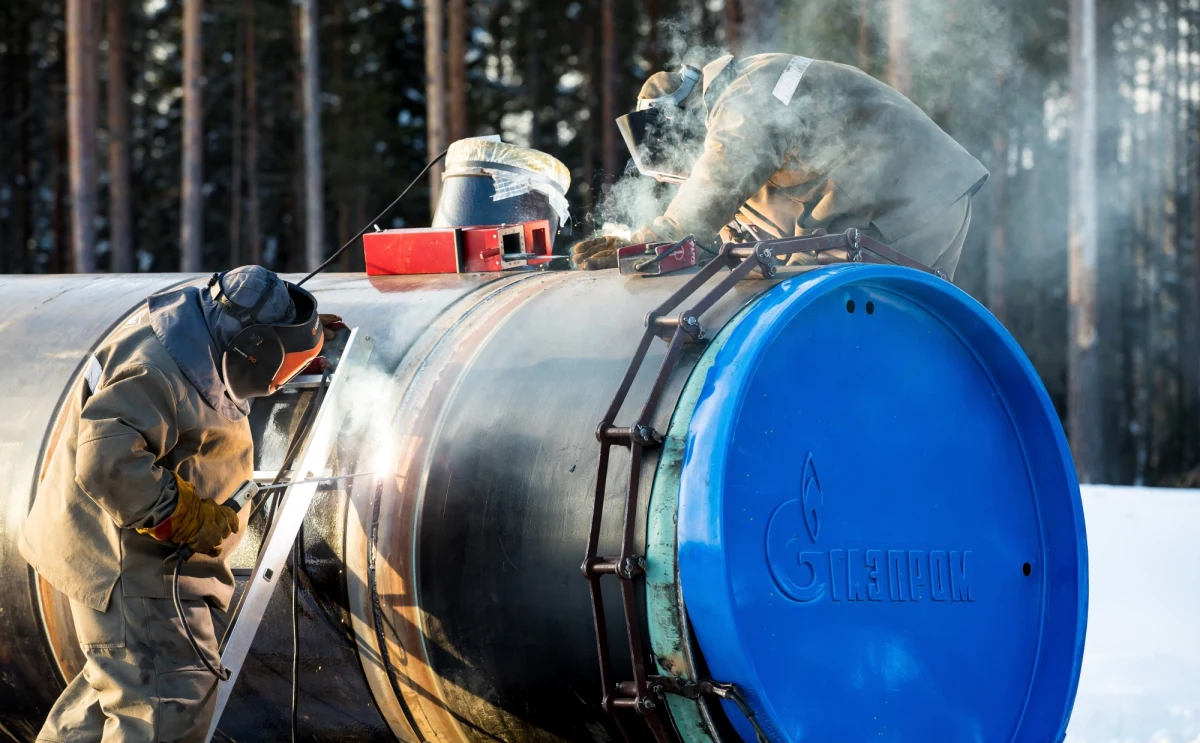 ​Kanada do końca 2024 roku zwolniła sprzęt Gazpromu z sankcji nałożonych na spółkę po rozpoczęciu inwazji na Ukrainę - informuje "Kommiersant". Władze przyznały firmie Siemens Energy tymczasową licencję na naprawę, konserwację i transport części do gazociągu Nord Stream 1.