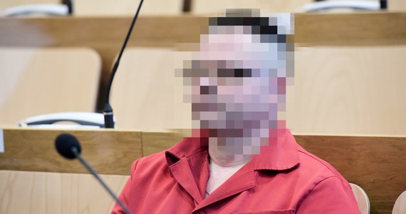 ​W piątek 15 lipca zapadnie wyrok w sprawie głośnego, brutalnego morderstwa studentki sprzed ponad 20 lat w Krakowie. Robert J. jest oskarżany o zabicie kobiety i zdjęcie z niej skóry. Mężczyzna, który został zatrzymany w 2017 roku, nie przyznaje się do winy.
