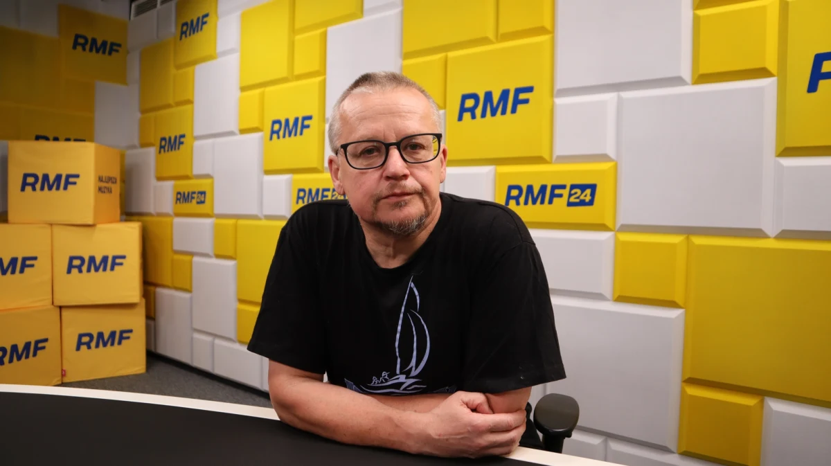 "Fale upałów będą coraz częściej występowały także w Polsce" – mówił w Rozmowie w południe w RMF FM prof. Zbigniew Karaczun z SGGW, ekspert Koalicji Klimatycznej. "Przypuszcza się, że w Polsce, w Warszawie może temperatura dochodzić do 43 stopni. Myślę, że niestety nie jest to jednoroczna anomalia. To jest skutek zmiany klimatu, będzie się to powtarzało coraz częściej" - dodawał. "Te zmiany (klimatu - przyp. red.), które następują teraz, są dla niektórych upraw zabójcze. Mówi się o tym, że w ciągu 15 lat plony ziemniaków w Polsce będą mniejsze o 70 proc." - dodawał w części internetowej rozmowy. 