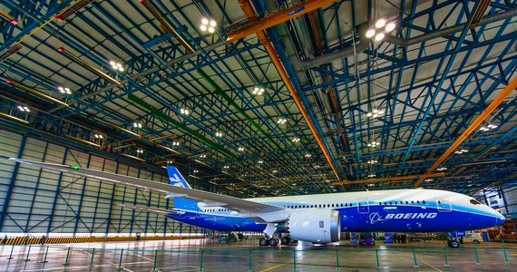 Amerykański koncern lotniczy Boeing przewiduje, że w ciągu najbliższych 20 lat zapotrzebowanie na nowe samoloty spadnie z 43 610 do 41 170 sztuk - poinformowała w niedzielę agencja Reutera.