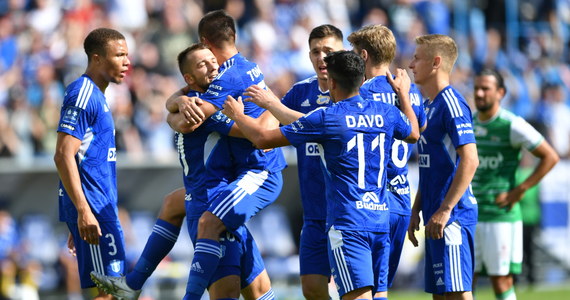 Piłkarze Wisły Płock znakomicie zainaugurowali sezon Ekstraklasy, pokonując w niedzielę na własnym boisku Lechię Gdańsk 3-0.