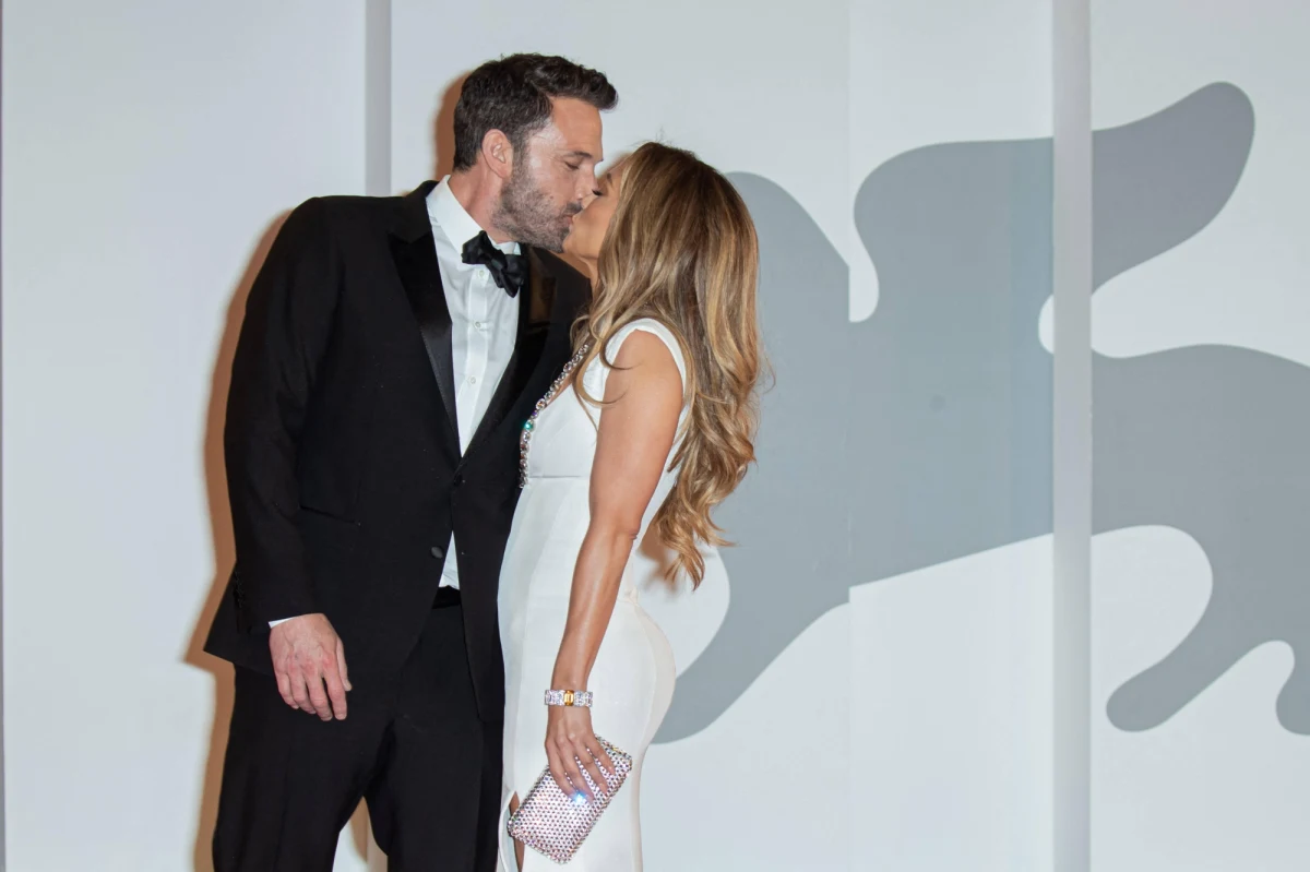 Aktor Ben Affleck i piosenkarka Jennifer Lopez są małżeństwem. Artystka potwierdziła tę informację w rozsyłanym do fanów newsletterze. 