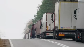Przejście graniczne z Białorusią. Kierowcy czekają do 35 godzin