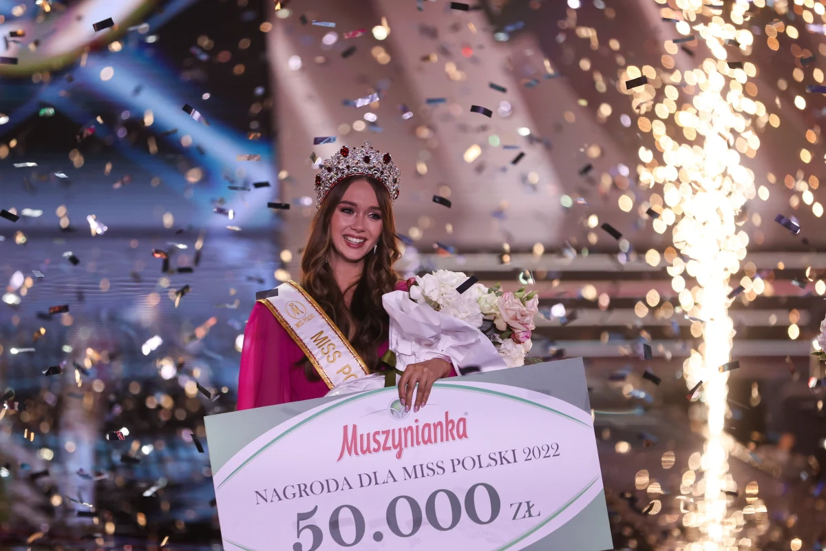 22-letnia Aleksandra Klepaczka z Bukowca w województwie łódzkim zdobyła tytuł najpiękniejszej Polki! Finał konkursu Miss Polski 2022 odbył się w Nowym Sączu. 