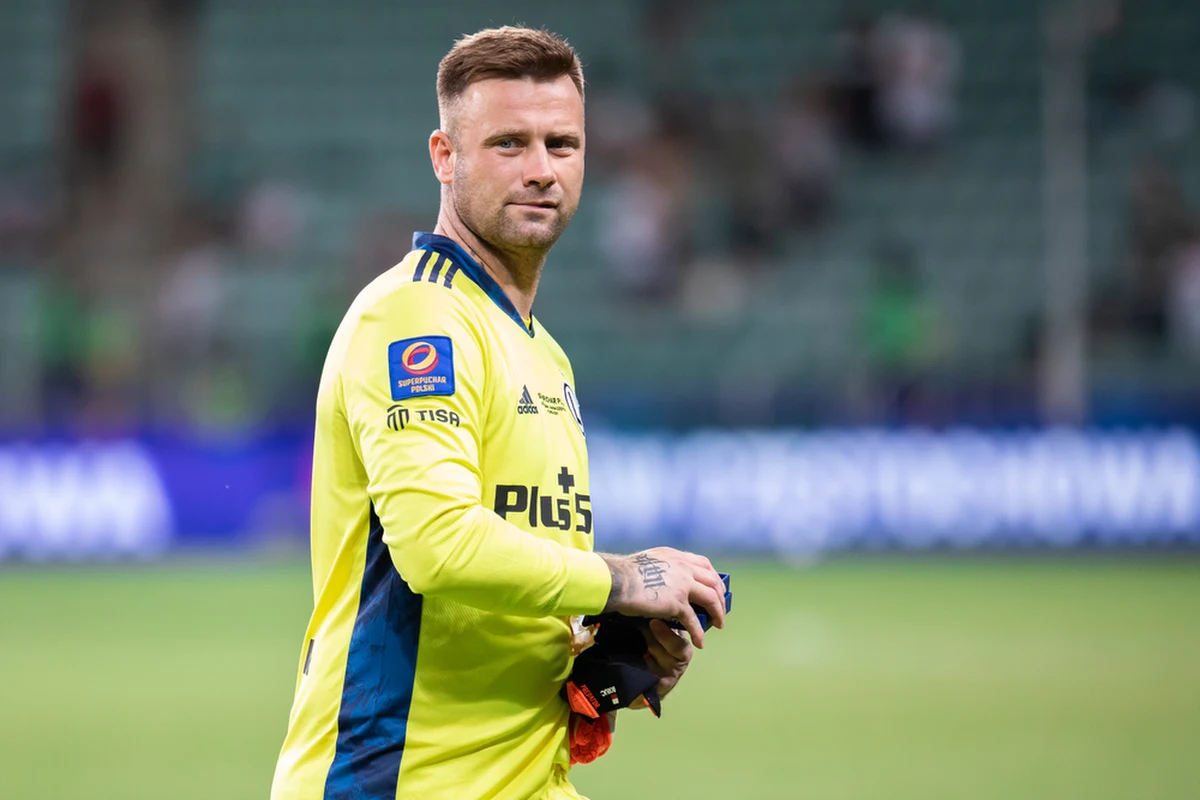 Były bramkarz reprezentacji Polski Artur Boruc otrzyma Złotą Odznakę Zasłużony Dla Polskiego Sportu - ujawnił w RMF FM minister sportu Kamil Bortniczuk. Odznaczenie ma zostać wręczone stołecznemu bramkarzowi w trakcie środowego meczu pożegnalnego.