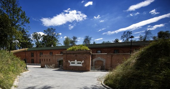 30 lipca otwarty zostanie Fort Borek - filia Centrum Kultury Podgórza. Uroczyste otwarcie odbędzie się o godz. 12.00. Wezmą w nim udział członkowie grupy rekonstrukcyjnej, a w powietrze wzbije się wyjątkowy balon. W niedzielę, 31 lipca odbędzie się z kolei piknik rodzinny. 