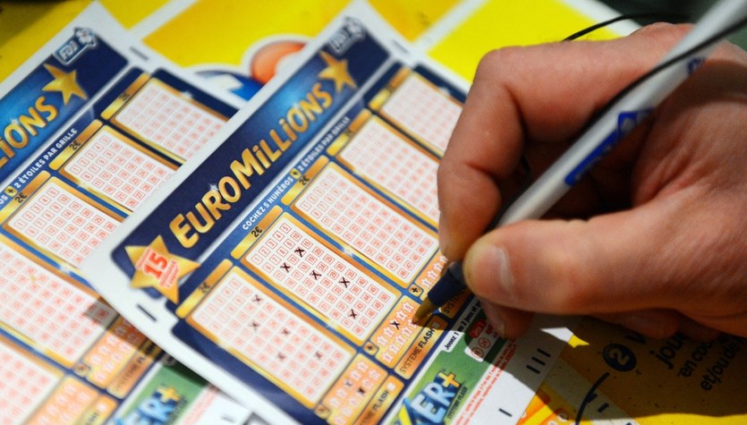 Bélgica.  165 personas ganaron colectivamente 143 millones de euros en la lotería